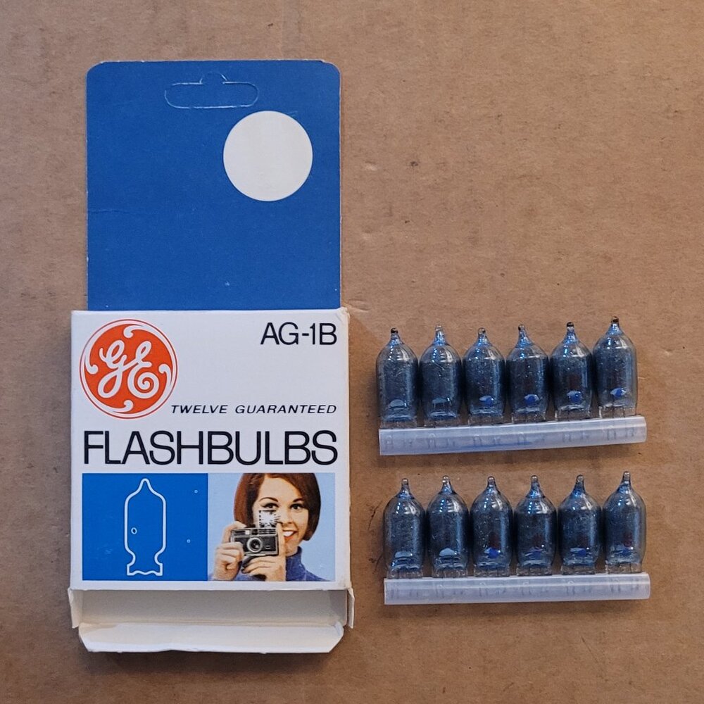 Vintage GE AG-1B Flashcubes 12 Pack